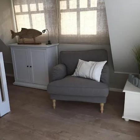 With 1 Bedroom *